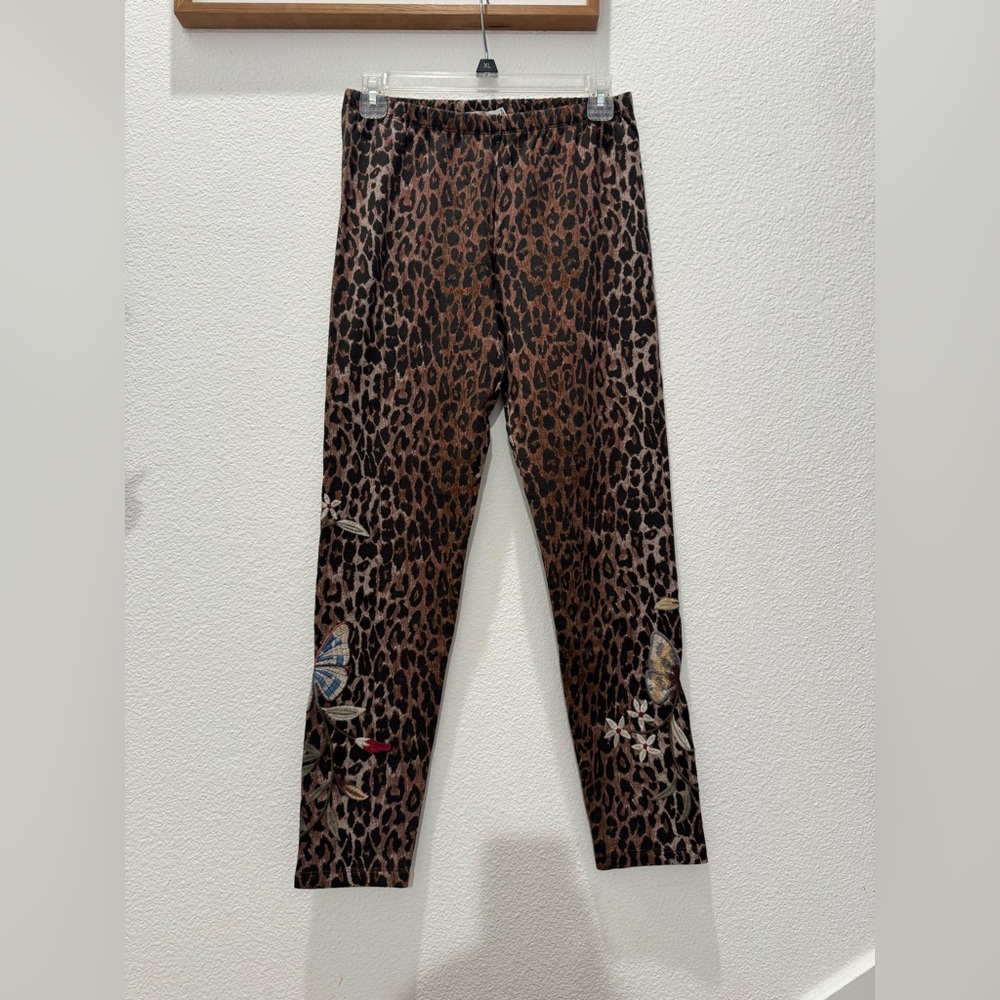 Johnny Was Penelope embroidered leopard print leggings w/ floral design in brown